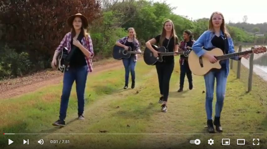 Talentos jovens despontam na música e requisitam atenção redobrada