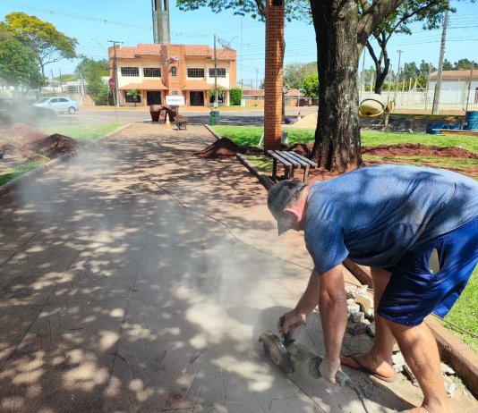 Em obras: Praça da Bíblia receberá novas instalações elétricas e câmeras de segurança