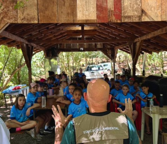 Ação de Educação Ambiental reúne estudantes e promove soltura de 17,5 mil alevinos nos rios de Nova Santa Rosa