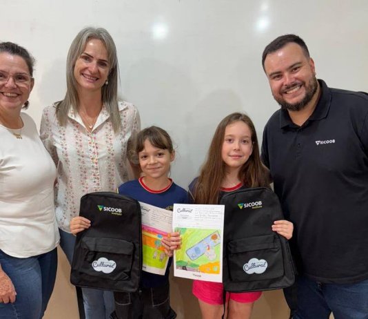 Nova Santa Rosa celebra sete ganhadores no Concurso Cultural do Sicoob Confiança