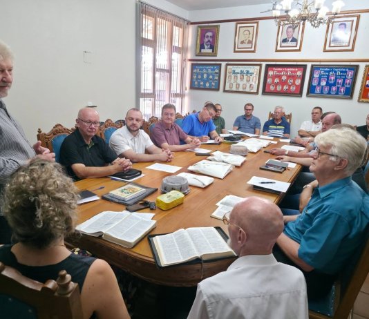 Poder Executivo e Conselho de Ministros Religiosos de Nova Santa Rosa alinham ações para 2026