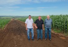 Prefeitura realiza recuperação emergencial de estrada na Linha Guaramirim