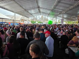 Expo Rosa 2026 reúne multidão e consolida evento como um dos maiores da região