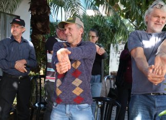 Saúde em Equilíbrio reúne dezenas de idosos em Vila Cristal e fortalece ações de promoção à saúde
