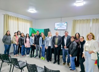 CRAS promove formação sobre acolhimento à pessoa com deficiência visual adquirida