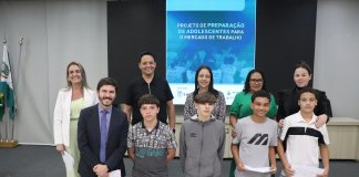 Adolescentes de Nova Santa Rosa iniciam participação em projeto de preparação para o mercado de trabalho